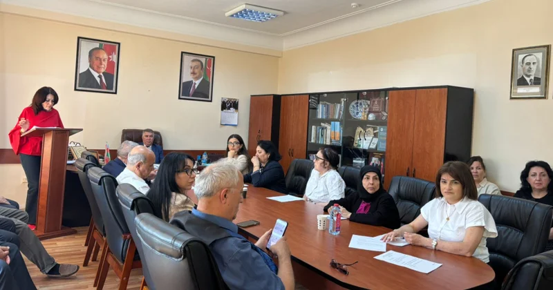 Dilçilik İnstitutunda I Türkoloji Qurultaya həsr olunan kitablar mühüm elmi nəticələr kimi qiymətləndirilib