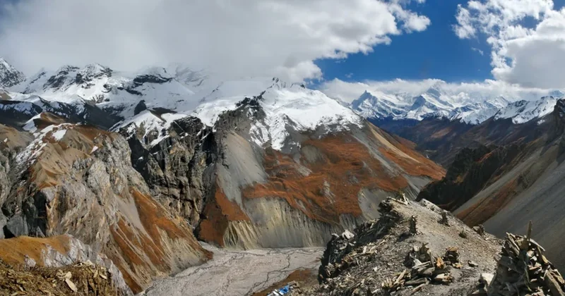 Everestdəki “yaşıl çəkmələr“in cəsədi endirilir: 150 min dollarlıq riskli əməliyyat FOT