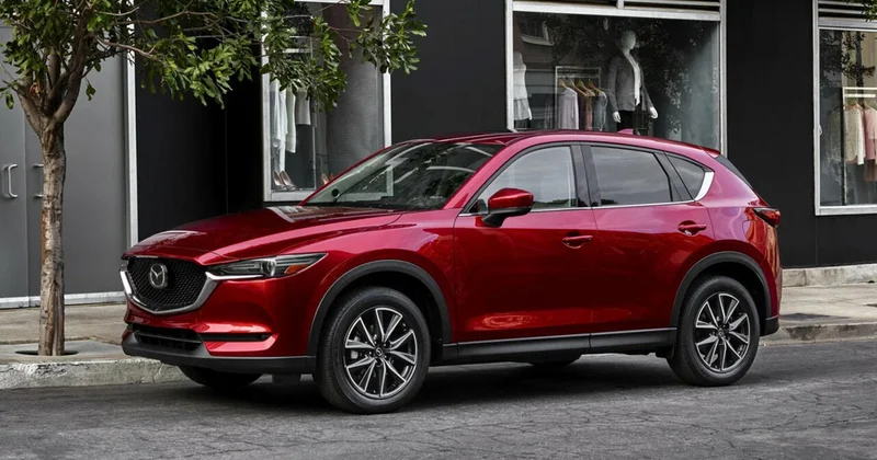 Названы 10 недостатков кроссовера Mazda CX 5 второго поколения