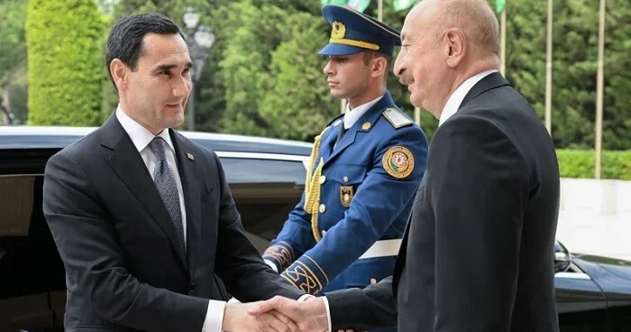 Berdiməhəmmədovun rəsmi qarşılanma mərasimi oldu Foto