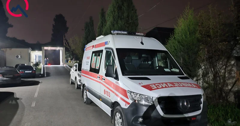 19 yaşlı qız 3 cü mərtəbədən yıxıldı Vəziyyəti ağırdır