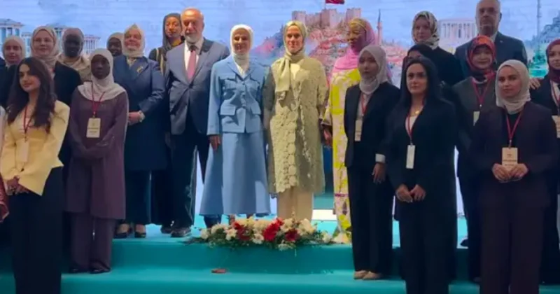 İƏT ölkələrinin nümayəndələri Ankarada qadın liderliyinin inkişafına töhfələri müzakirə edir