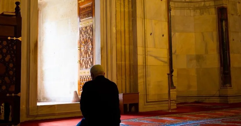 Sosial şəbəkələrdə sirli çağırışlar: vəhşət gecəsi nədir? KONKRET