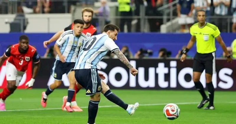 Messi iki qol vurdu, Argentina qələbə qazandı
