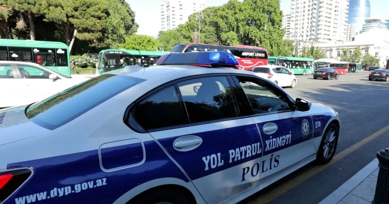 Hərəkət iştirakçıları üçün təhlükə yaradan piyadalar saxlanılıb, onlarla maarifləndirici söhbətlər aparılıb