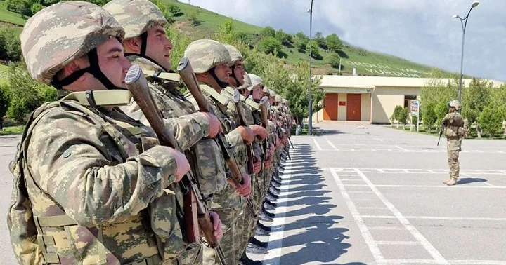 Azərbaycanda hərbi çağırış yaşı dəyişir? Mühüm açıqlama