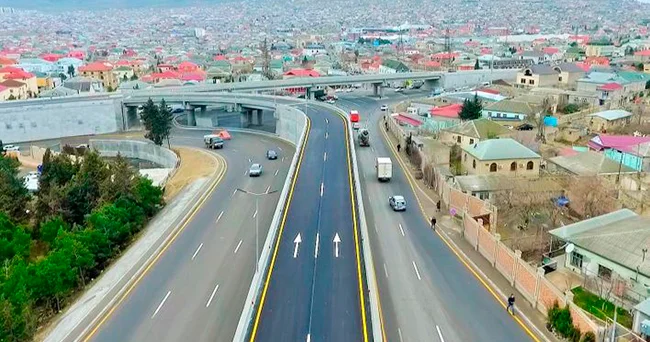 Bakıda qanun danışır, rayonda sürücü