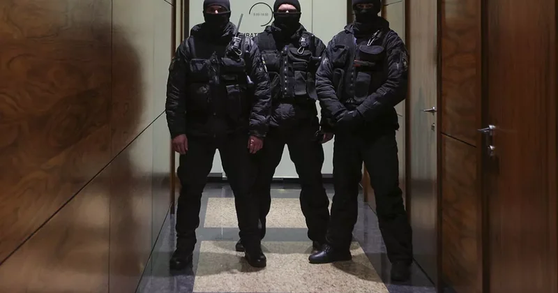 Обыски в редакции Базы и дело в СК РФ есть ли связь?