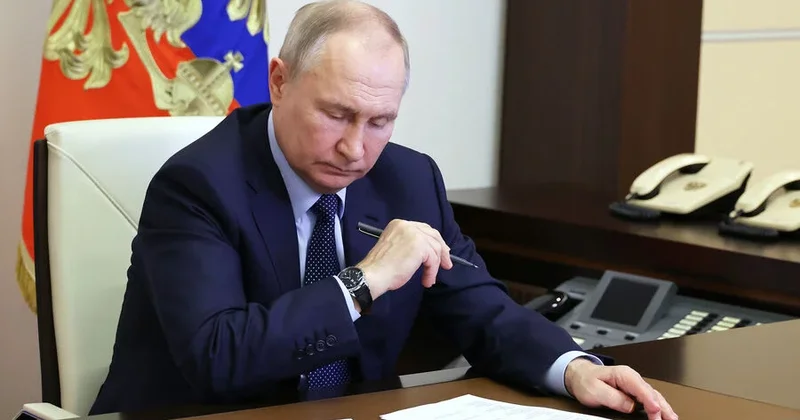 Keçmiş Pentaqon rəhbəri Putindən DANIŞDI