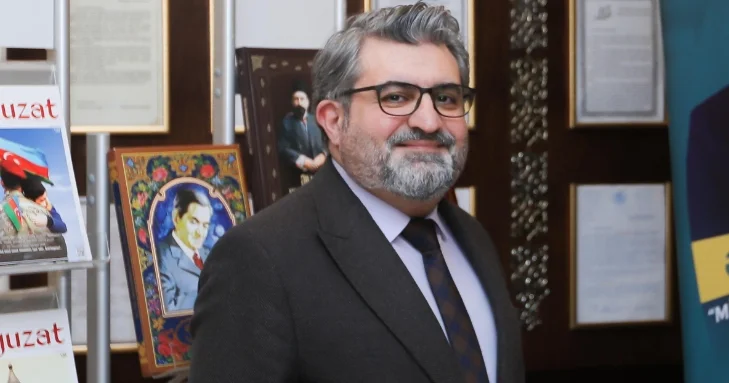 Müasir dövrdə media təkcə informasiya vasitəsi deyil Mübariz Yunus