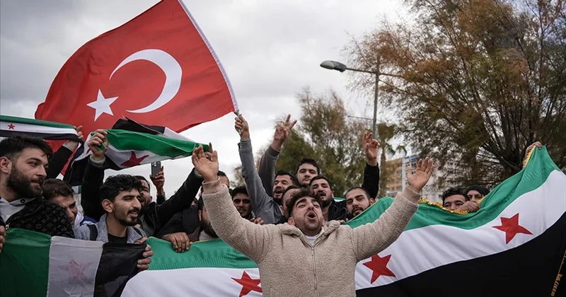 Suriya böhranı Almaniyaya sıçradı: Düsseldorfda qarşıdurma VİDEO