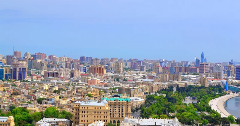 В среду в Баку 37 градусов тепла, высокая влажность
