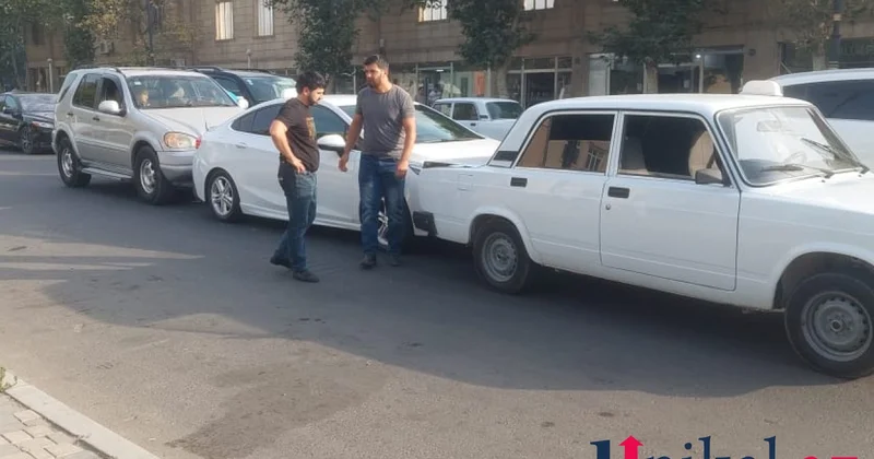 Gəncədə 3 avtomobil toqquşdu