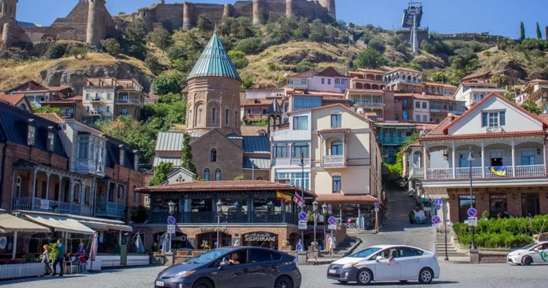 Tbilisinin mərkəzindəki torpaq sahəsi 49 il müddətinə Azərbaycanın pulsuz istifadəsinə verilib