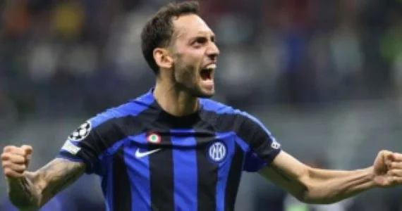 Fənərbağça Hakan Çalhanoğlu ilə anlaşdı İli 8 milyon avroya