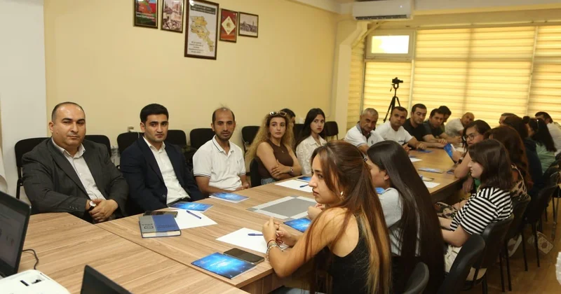 “Süni intellekt və sahibkarlıq” kitabçasının təqdimatı olub