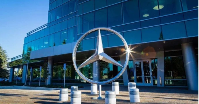 Mercedes отзывает 223 тысячи автомобилей из за технической неисправности