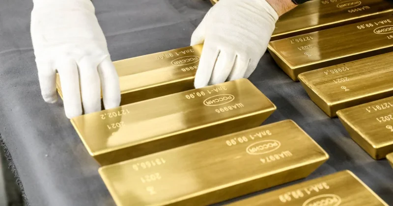 Əmtəə bazarlarında qızıl 3400 dollar səviyyəsində ticarət olunur
