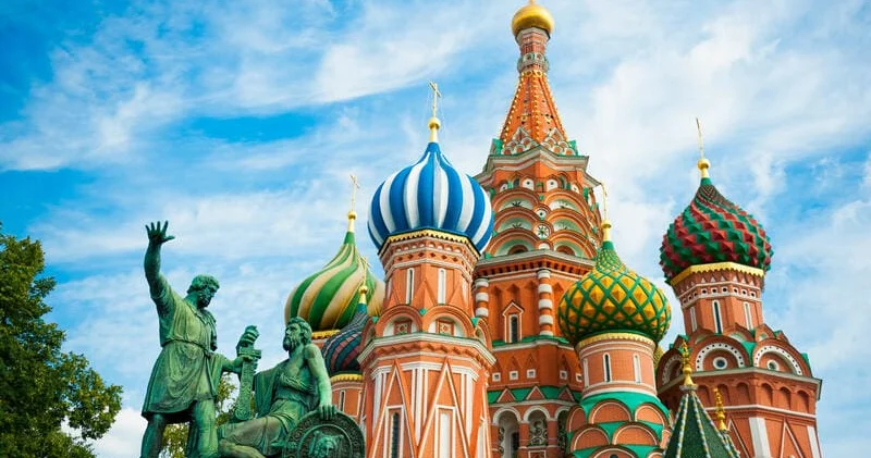 Moskva məhkəməsi jurnalist Yuri Dudu qiyabi həbs edib