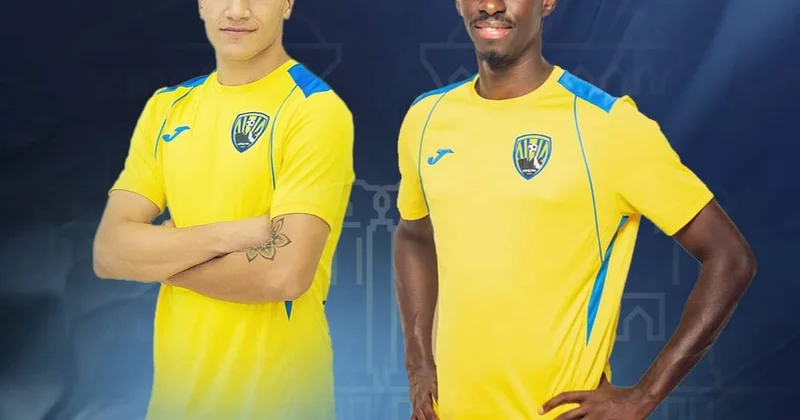 “Kəpəz” iki futbolçusu ilə yollarını ayırdı