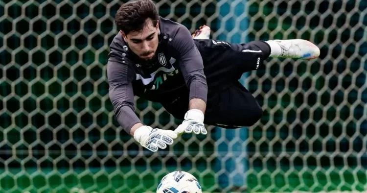 Azərbaycan Premyer Liqasındakı bir neç klub mənimlə əlaqə saxlamışdı Rusiya klubunun yeni transferi
