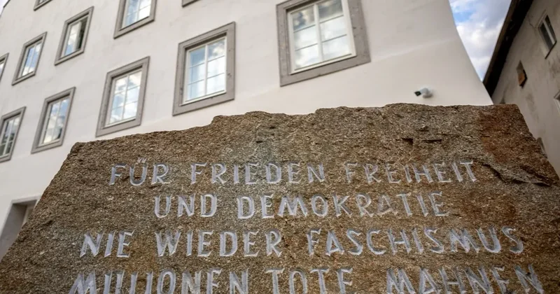 Hitlerin doğulduğu ev polis məntəqəsi oldu