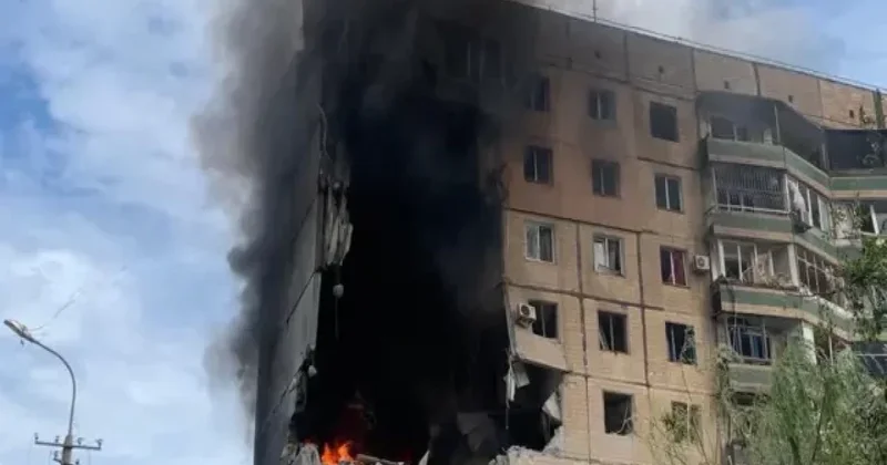 Yaltada yaşayış binasına dron zərbəsi nəticəsində 17 nəfər yaralanıb