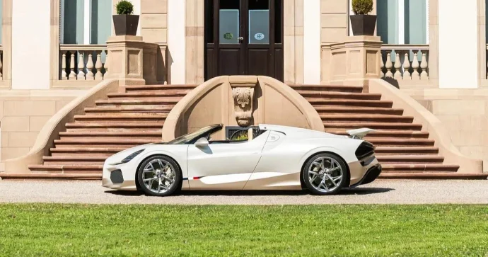 W16 mühərrikli “Bugatti”lərin istehsalı dayandırıldı FOTOLAR