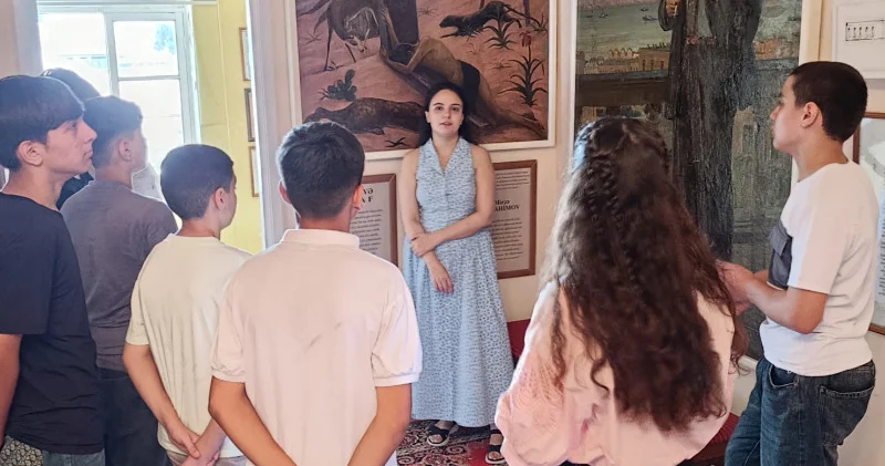 Könüllülər Ədəbiyyat Muzeyinin Aran filialında oldular