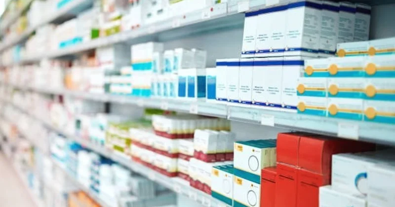 Tramp ölkəyə idxal edilən generik dərmanlara yeni gömrük rüsumu tətbiq edəcəyini açıqlayıb