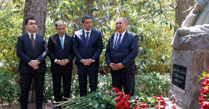 Zərdabinin məzarı ziyarət olundu