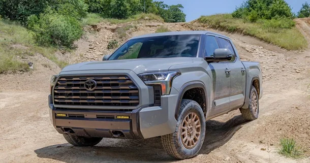 Toyota Tundra Pikapını yeniləyir