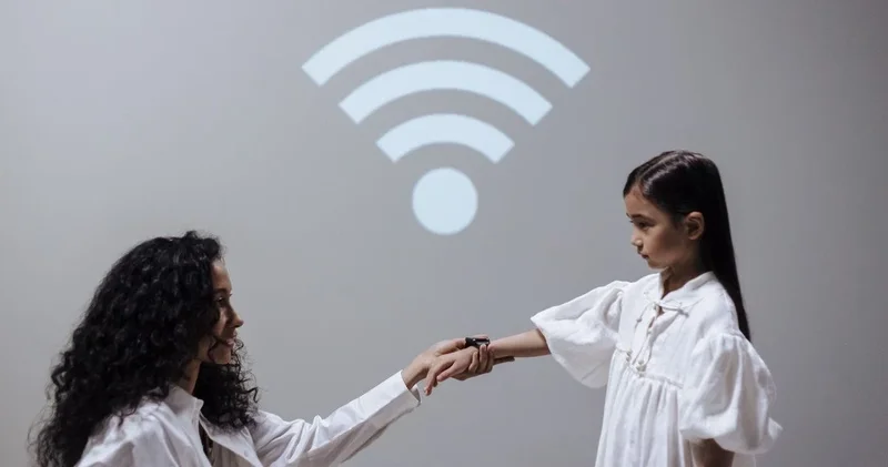 “Wi Fi dövrü başa çata bilər: Li Fi internetə qoşulma üsulunu dəyişməyə hazırlaşır“ Yeni texnologiya