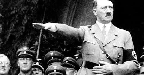 Hitlerin keçmiş evi polis bölməsinə çevrildi Foto