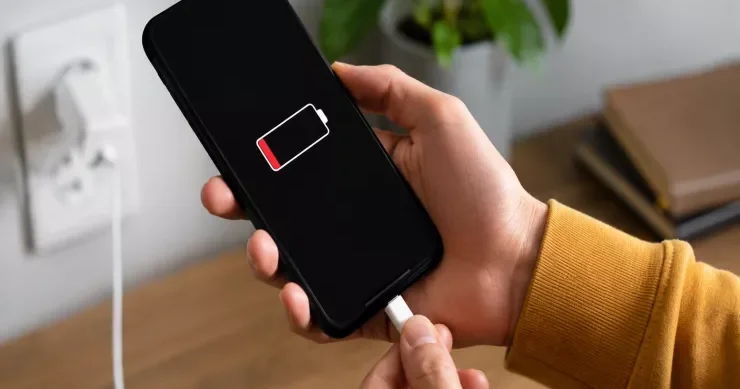 Smartfonun batareyası bir ayara görə sürətlə tükənə bilər XƏBƏRDARLIQ