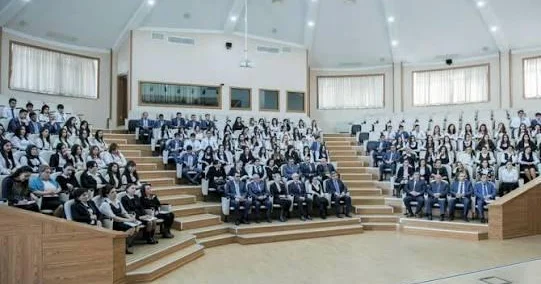 “Universitet bu boşluğu görməli, məsuliyyəti üzərinə götürməlidir” Təhsil eksperti