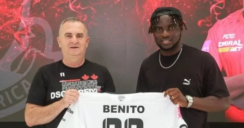 “Kəpəz” Benito ilə danışıq aparır