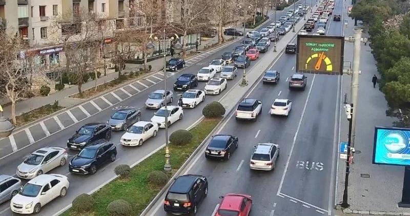 Bakının tıxaclı yolları SİYAHI