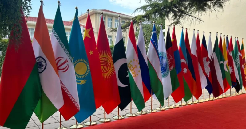 İlham Əliyev və Paşinyan Çinə