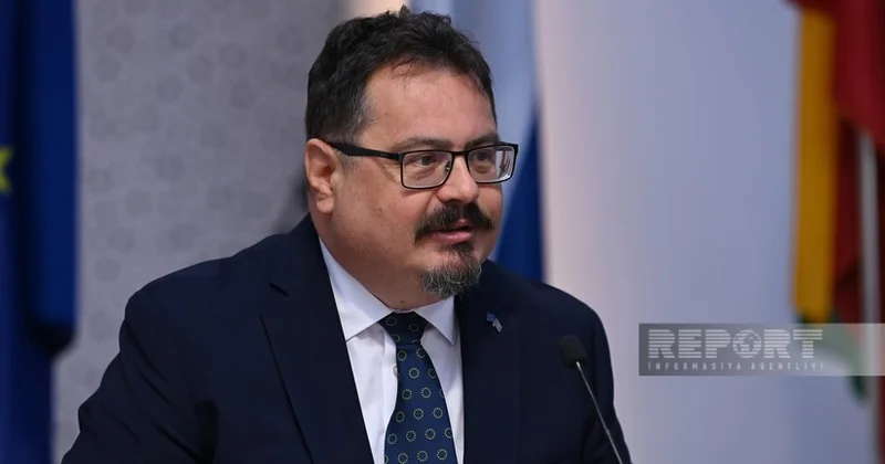 Завершивший дипмиссию в Азербайджане Петер Михалко попрощался с сотрудниками представительства ЕС