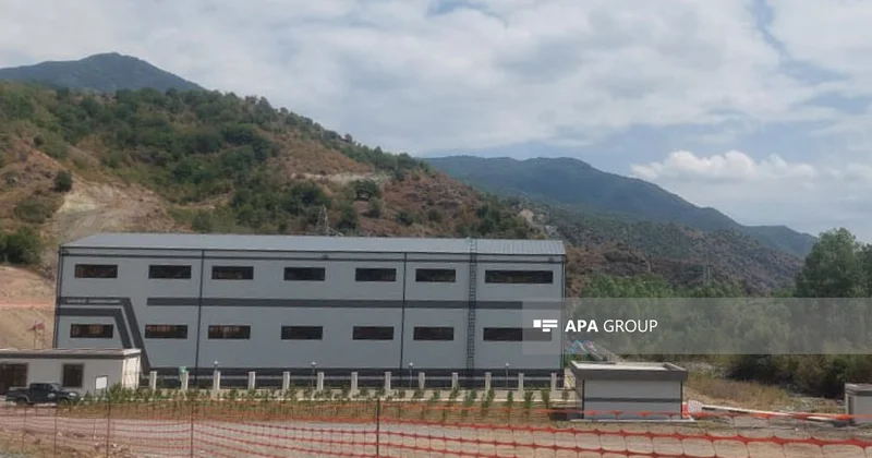 Kəlbəcərin Vəng kəndində “Aşağı Vəng”, “Nadirxanlı” və “Çaykənd” kiçik su elektrik stansiyalarına media tur təşkil edilib