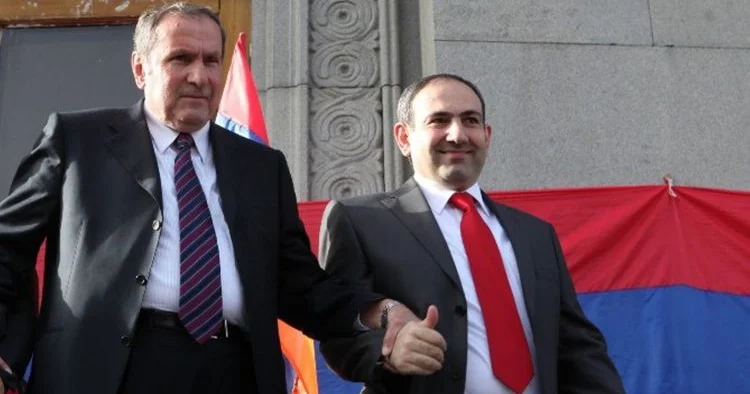 Paşinyan Petrosyana söz atdı: 1998 ci ildə qaçdınız, lakin...