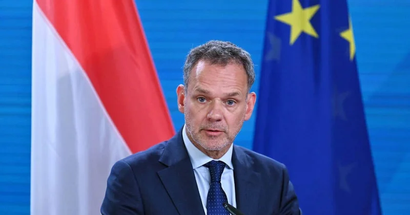 Hollandiyanın xarici işlər naziri İsrailə qarşı tədbir görə bilmədiyi üçün istefa verib