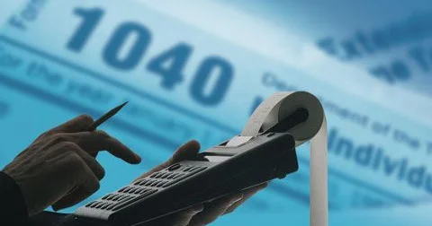 Dövlət Xidmətinin 8,4 milyon manat vergi borcu var