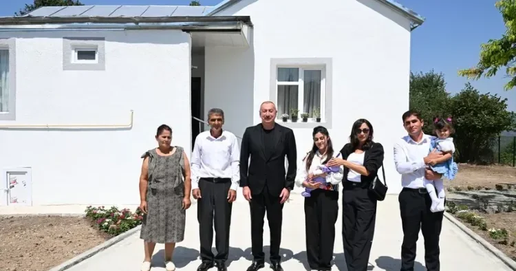 “Prezidentin qayğısı ilə doğma yurda qayıtmaq qürurvericidir” Ağdərə sakinləri