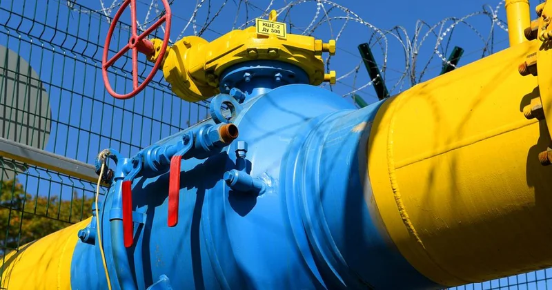 Россия приостановила подачу газа в Армению