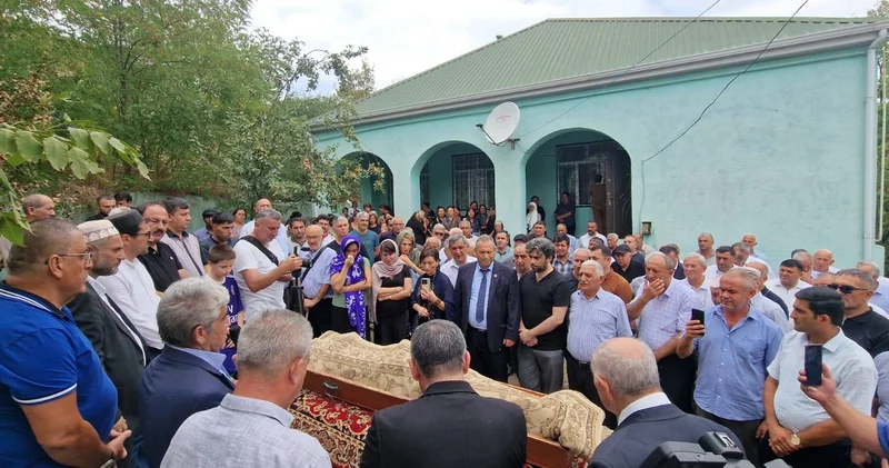 Azərbaycanın danışdığı dəfn mərasimi: Bu ifa eşidiləndə ölülər də diriləcək