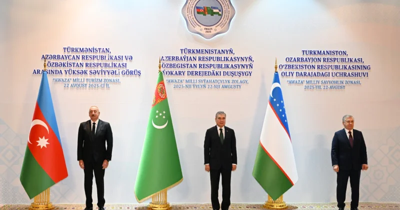 Liderlərin yüksəksəviyyəli görüşü keçirildi FOTOLAR (YENİLƏNİB)