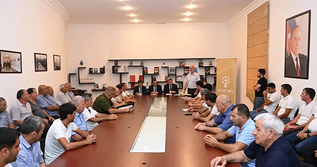 “Azərişıq” nümayəndələri sahibkarlarla görüşdü Fotolar