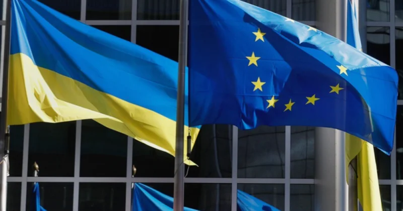 Ukrayna Müstəqillik Günü üçün 4 milyard avro aldı
